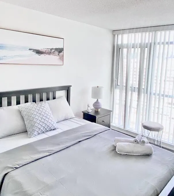 Fully Furnished Lux 1Bed Condo Toronto 0*,