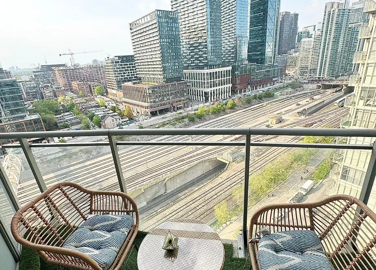 Fully Furnished Lux 1Bed Condo Toronto 0*,  Canada